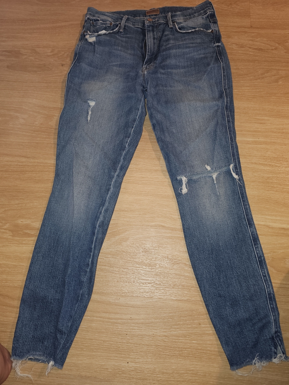 MOTHER Skinny Distressed Blue Jeans